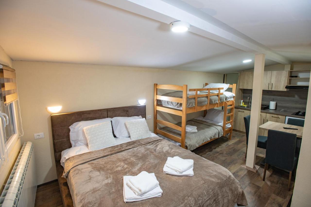 Apartmani Sp Jovanovic Crni Vrh 외부 사진