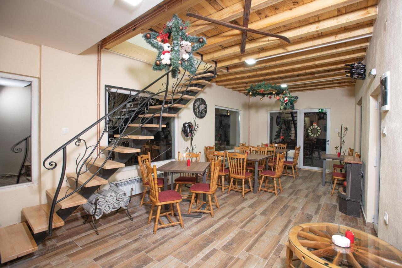 Apartmani Sp Jovanovic Crni Vrh 외부 사진